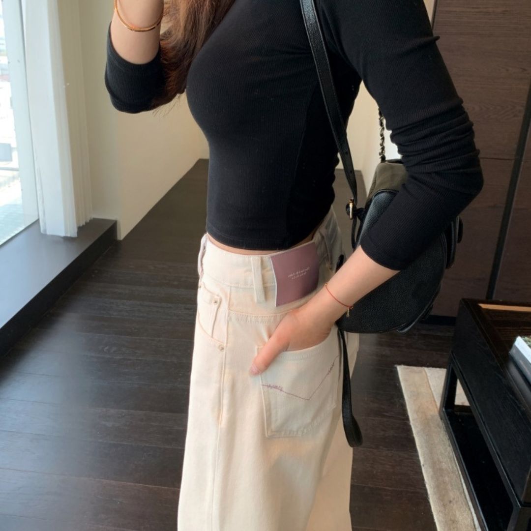 New Straight-Leg Wide-Leg Jeans
