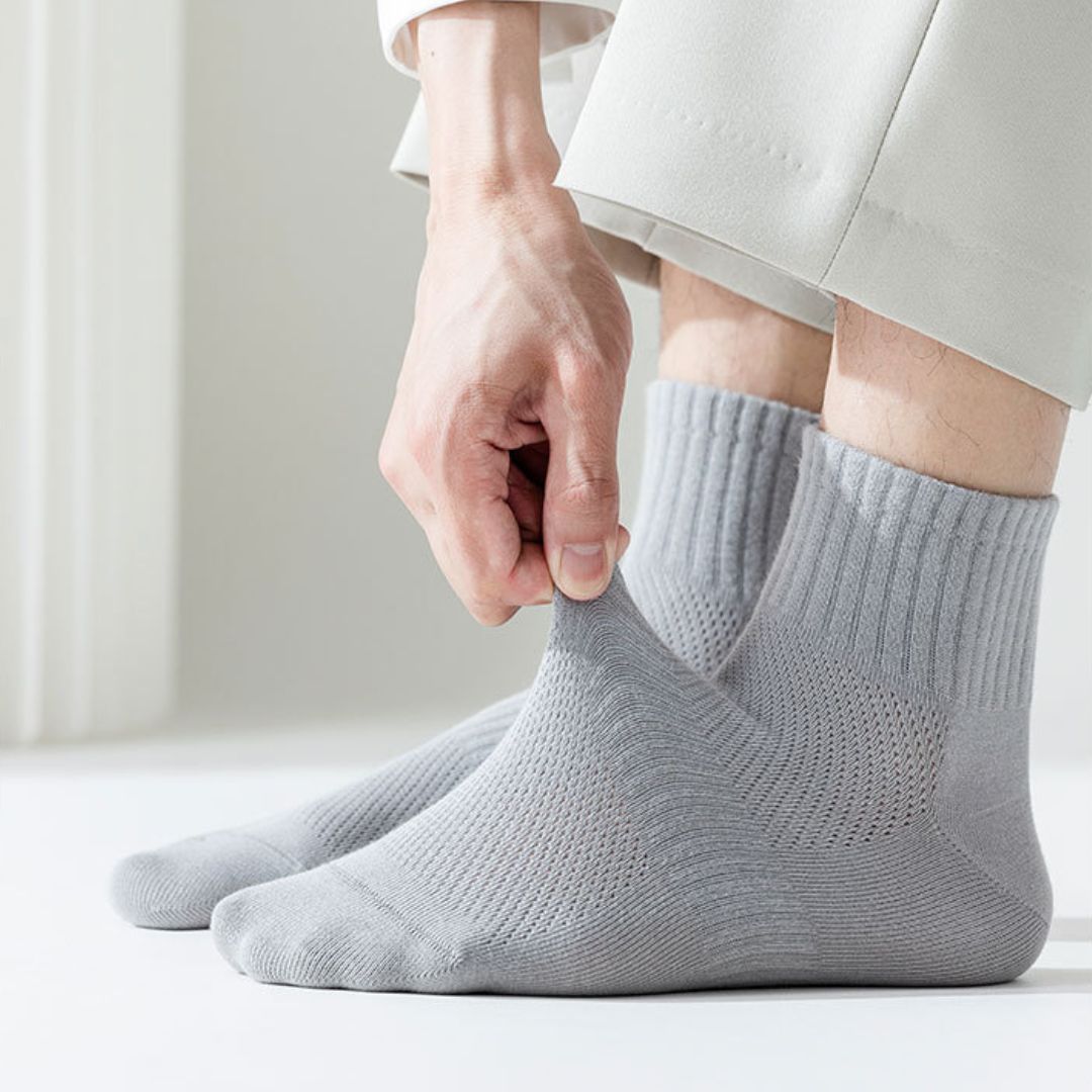 Breathable Sweat-Absorbing Cotton Men's Mid-Calf Socks (Min.2 Pairs)