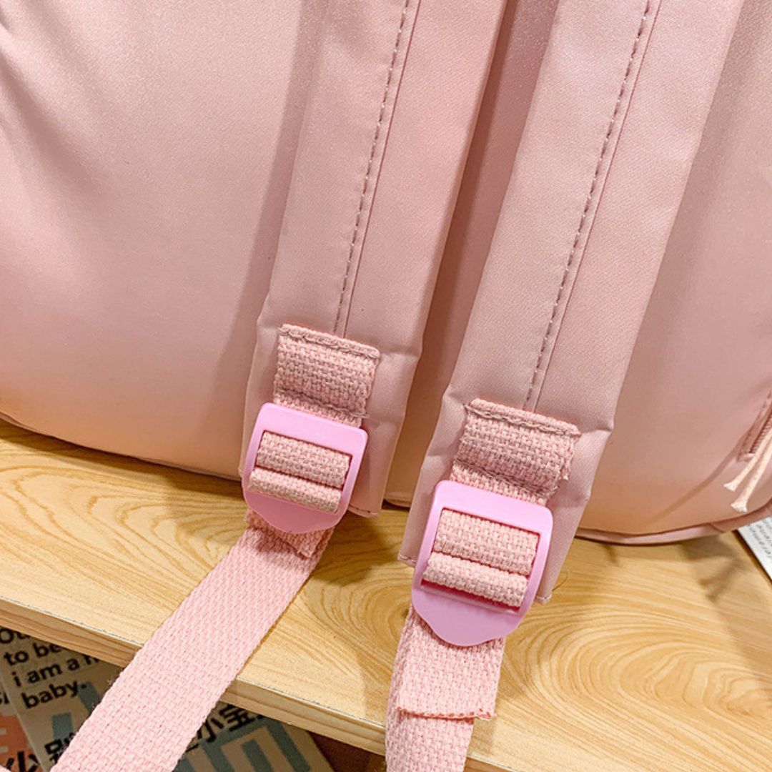 簡約大容量背包