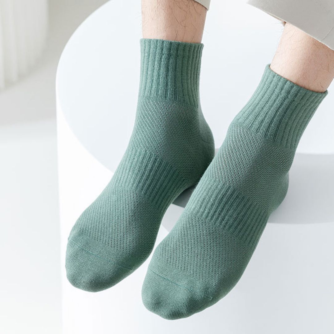 Breathable Sweat-Absorbing Cotton Men's Mid-Calf Socks (Min.2 Pairs)