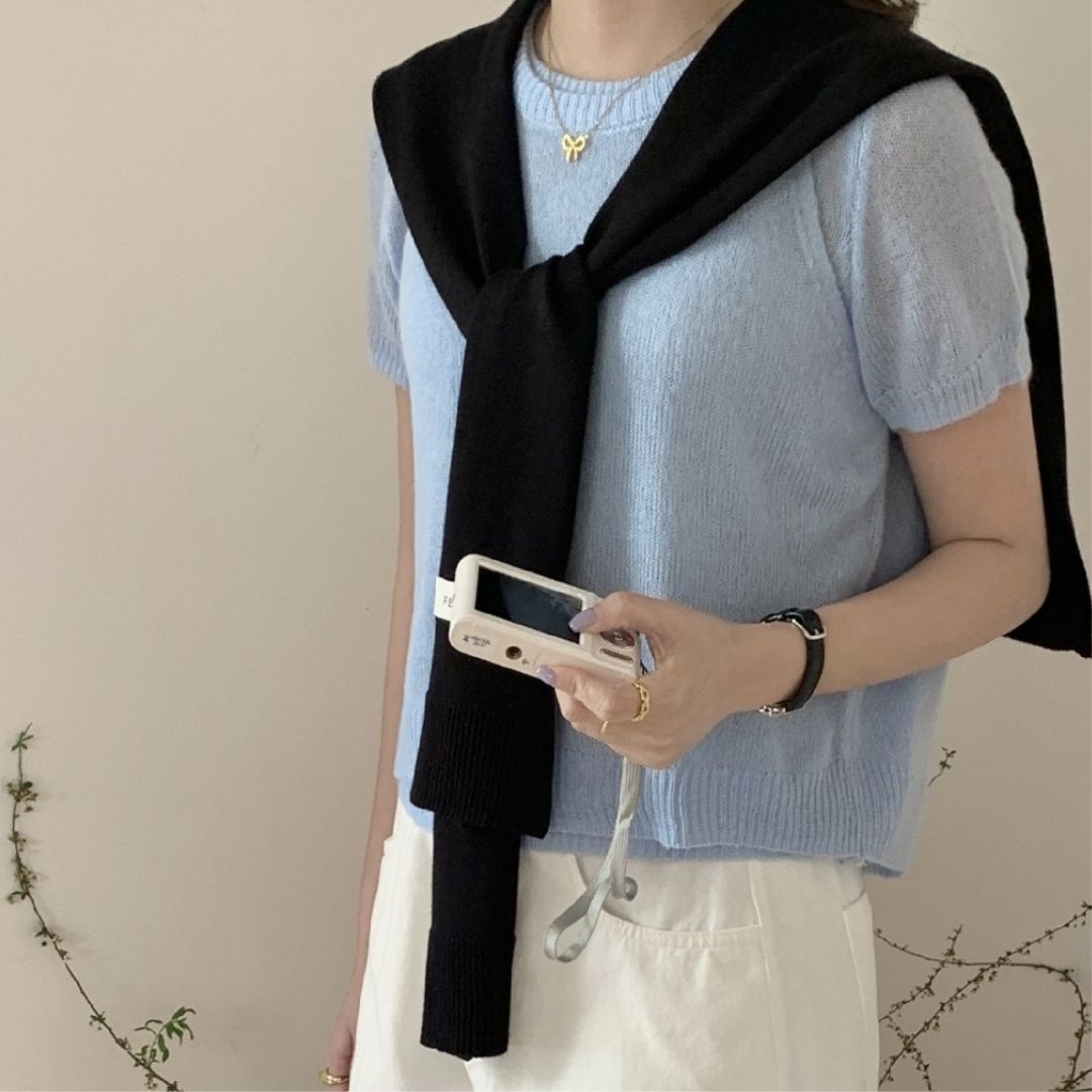 ファッショナブルなショルダースカーフ