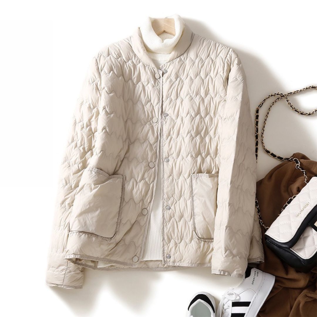 軽量バッフルダウンジャケット