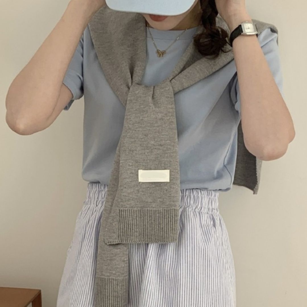 ファッショナブルなショルダースカーフ