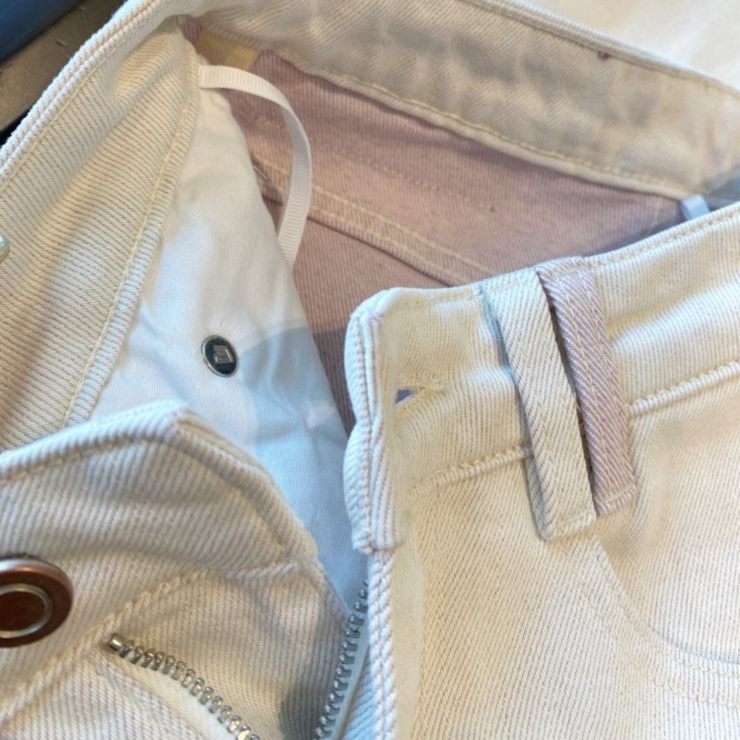 New Straight-Leg Wide-Leg Jeans