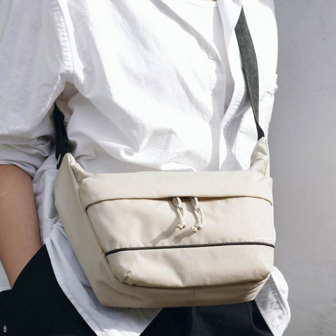 防水耐磨大容量斜跨背包