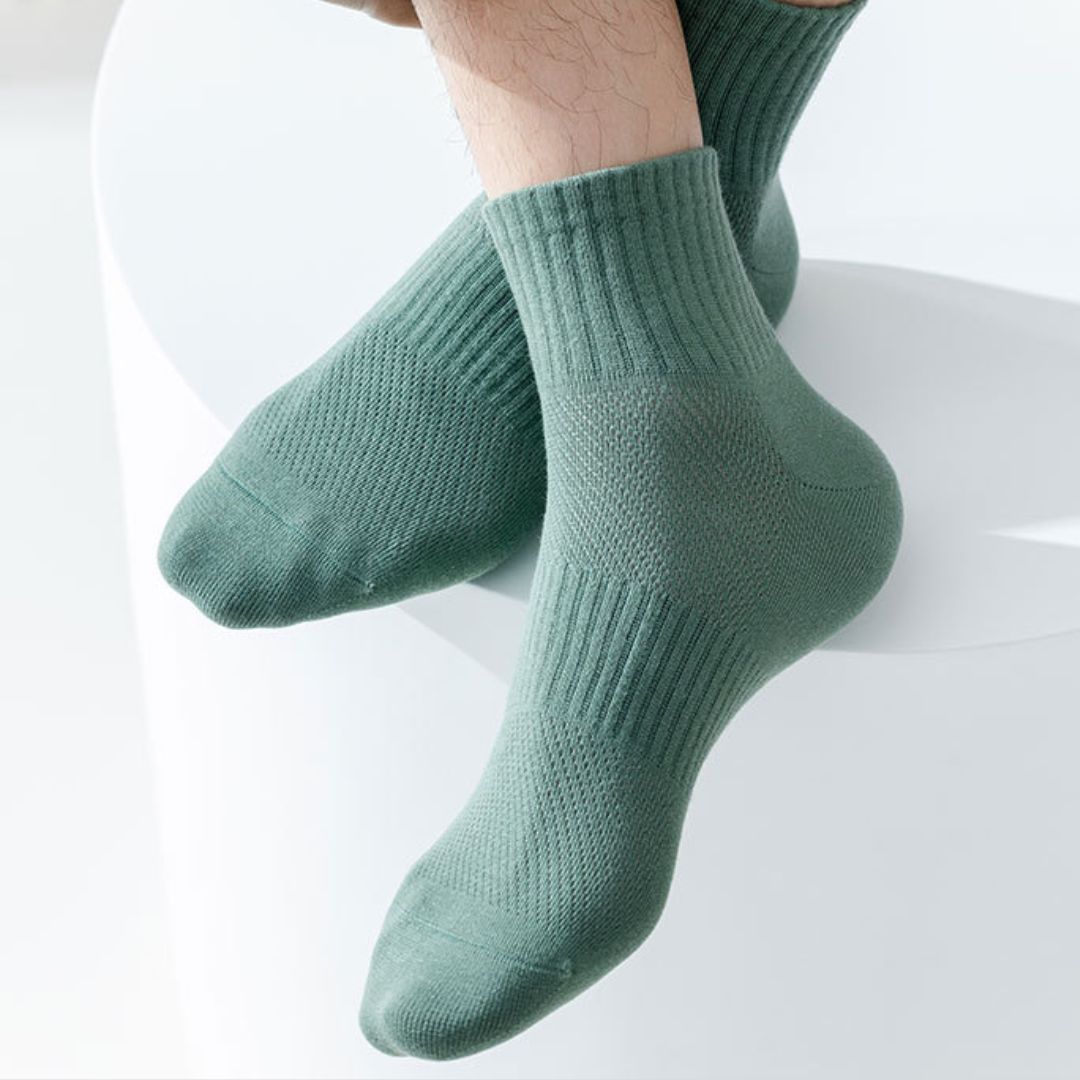 Breathable Sweat-Absorbing Cotton Men's Mid-Calf Socks (Min.2 Pairs)