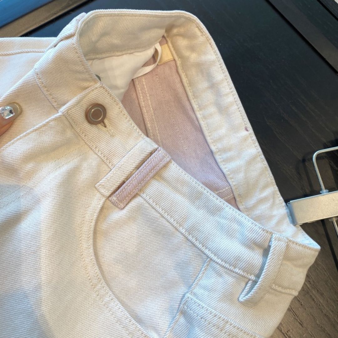 New Straight-Leg Wide-Leg Jeans