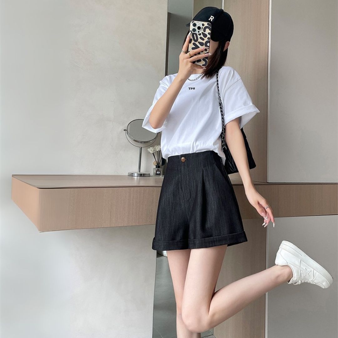 女士高腰輕薄透氣A字短褲