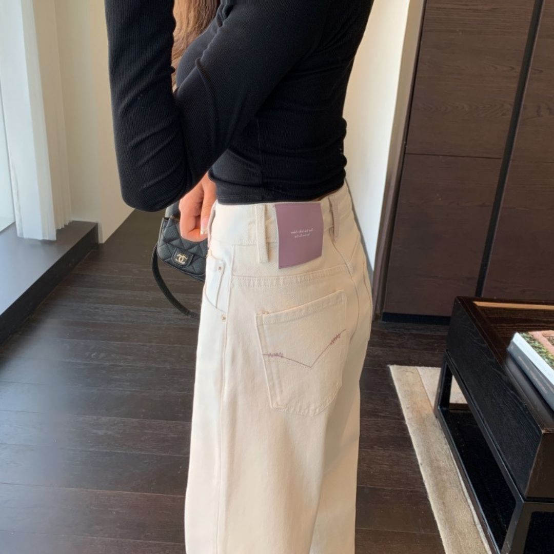 New Straight-Leg Wide-Leg Jeans