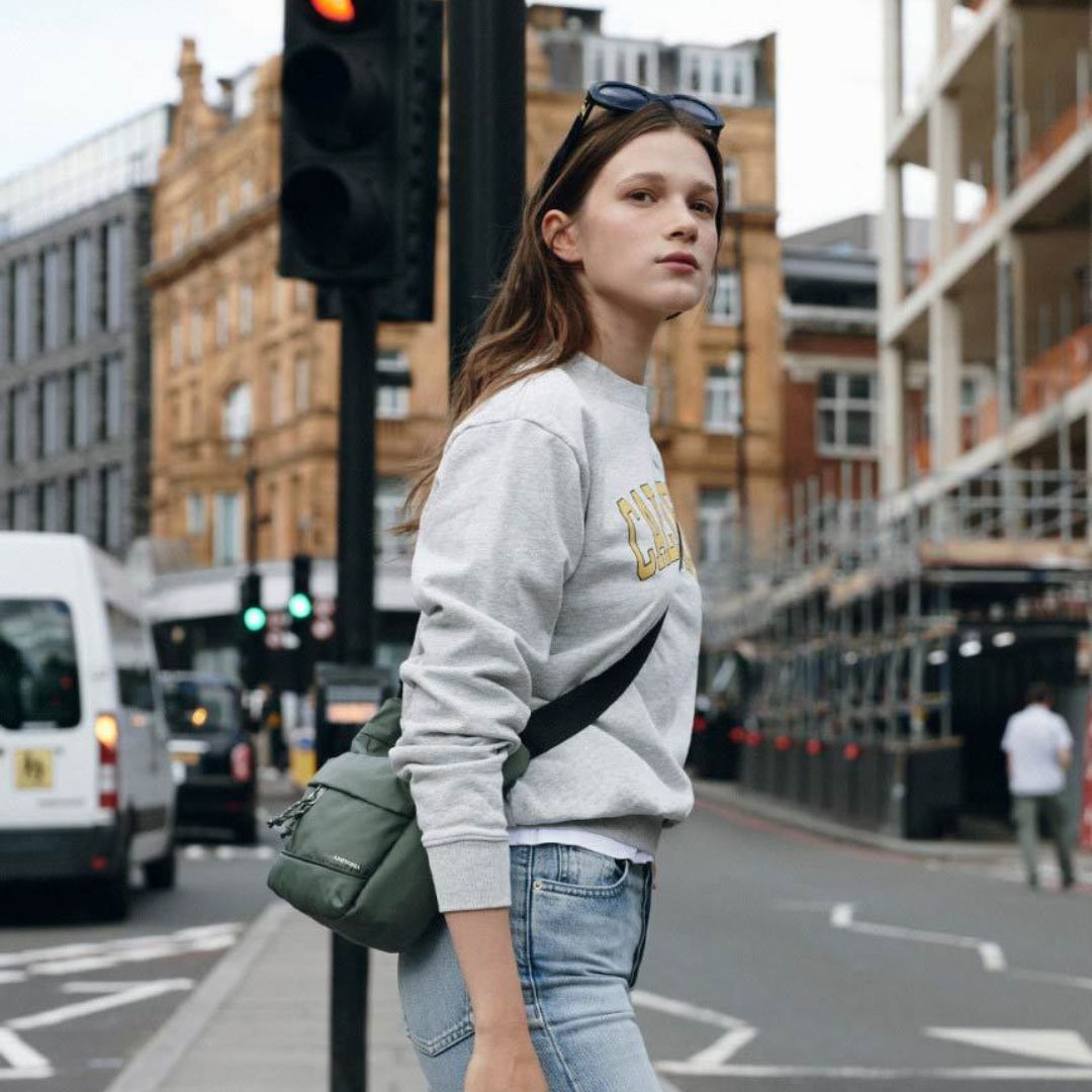 防水耐磨大容量斜跨背包