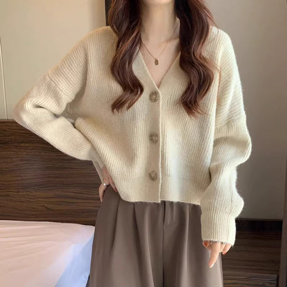 Minimalist Oversized Knit Cardigan