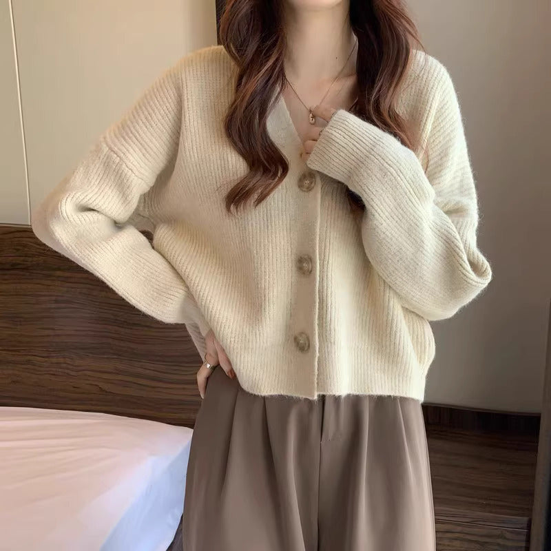 Minimalist Oversized Knit Cardigan
