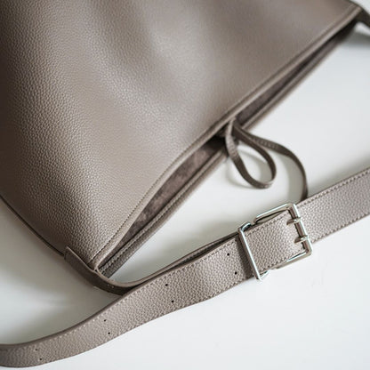Solid Color Minimalist Large-Capacity Bucket Bag