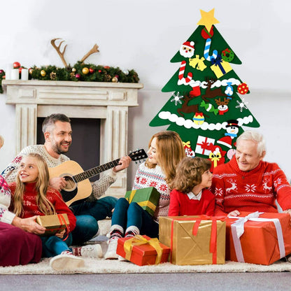 子どもが作るフェルトのクリスマスツリー