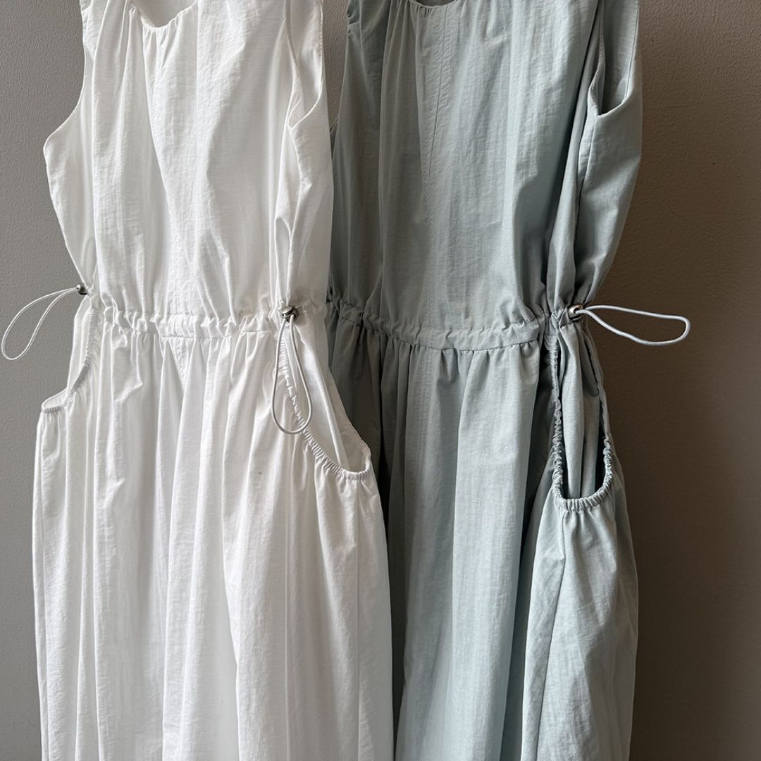 Summer Round-Neck Sleeveless Long Dress with Drawstring Waist