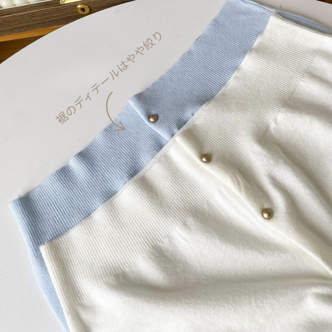 シンプルなクルーネックニットカーディガン