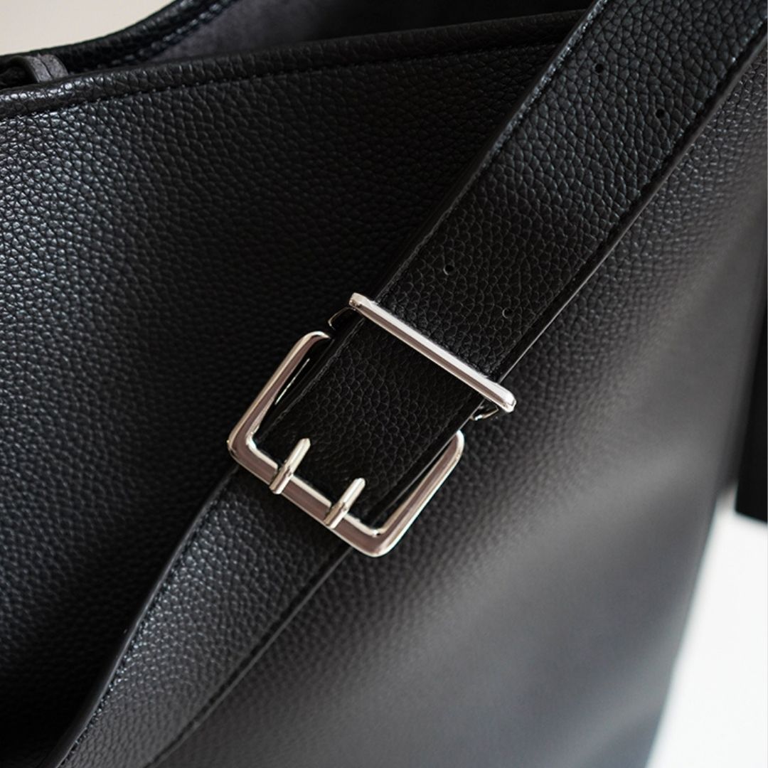 Solid Color Minimalist Large-Capacity Bucket Bag