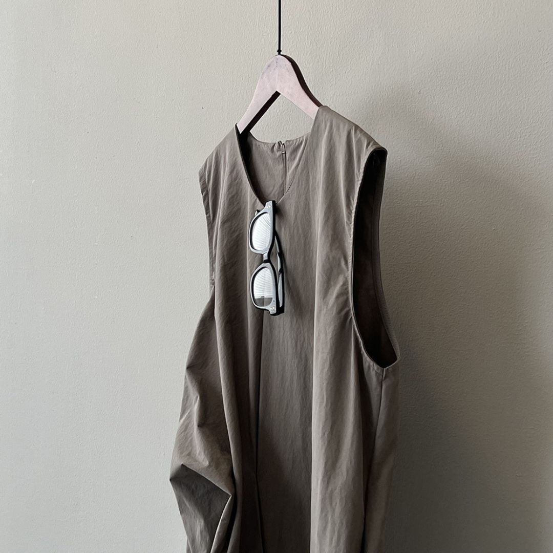 Sleeveless Long Dress with Cinched Tie-Waist Design