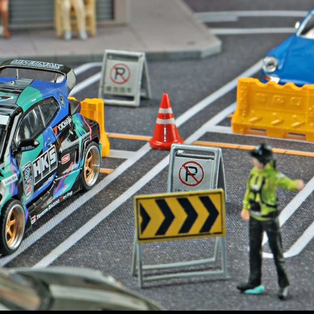 1:64 交通バリアー 14ピースセット 