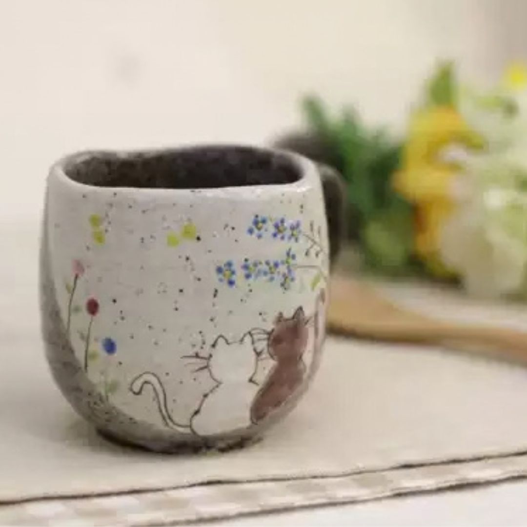 九谷焼 夫婦猫 磁器湯呑み 