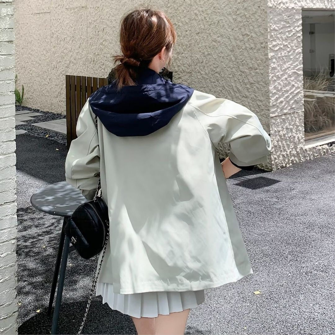 スタイリッシュなカラーブロックリバーシブルフードジャケット