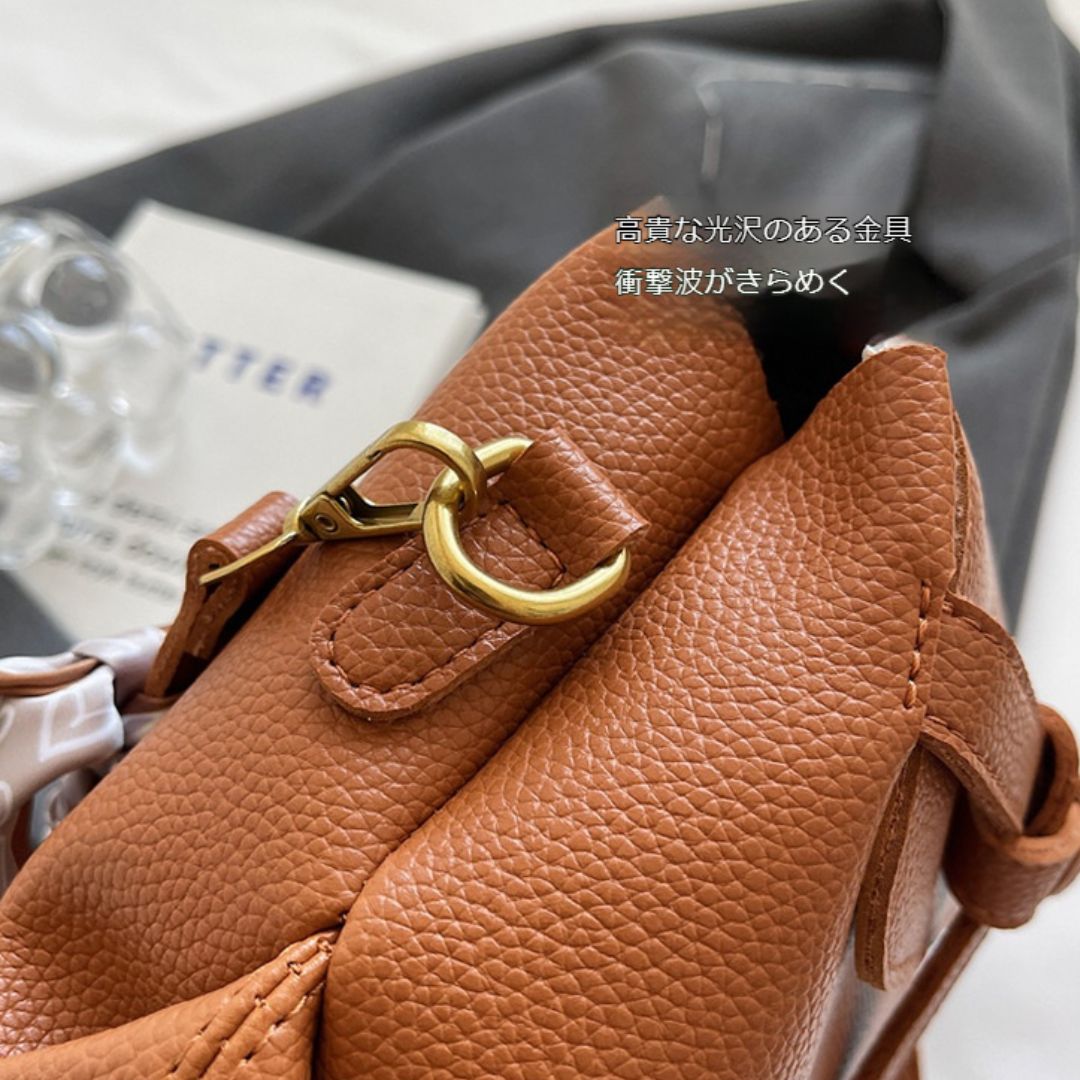 Vintage-Style Magnetic Closure Handbag