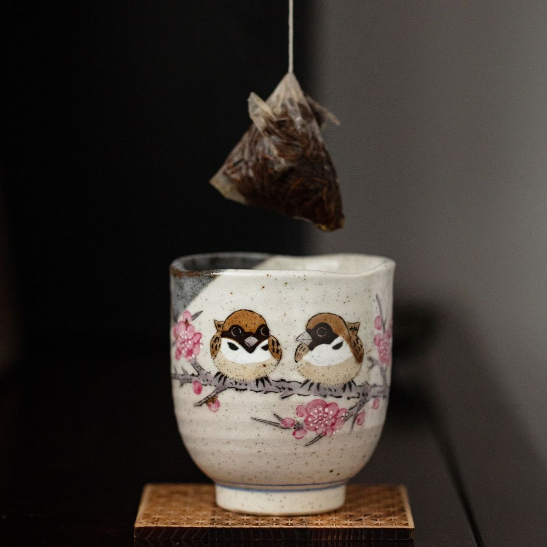 Kutani Ware Japanese Sparrow Teacup