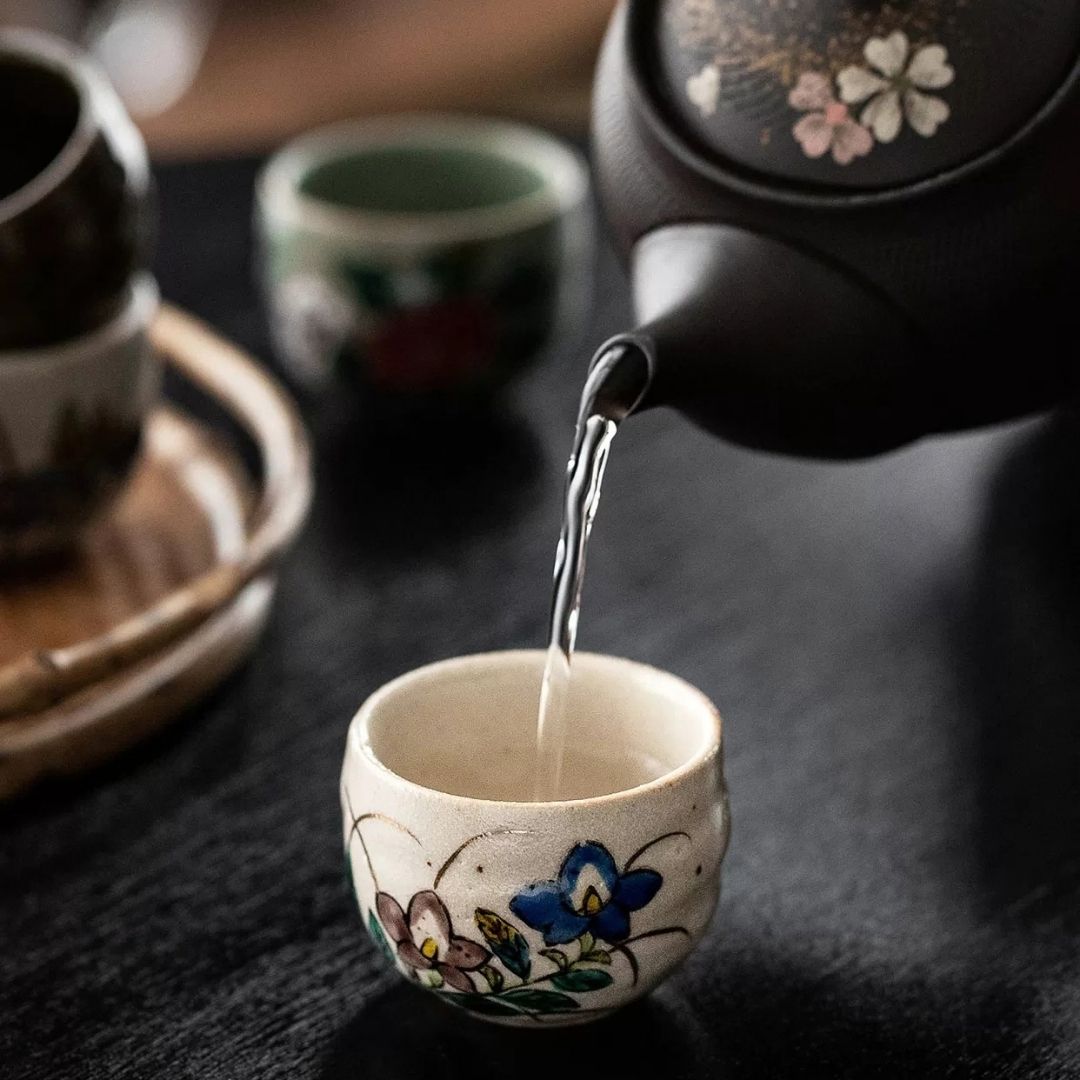 Kutani Five Grasses Floral Teacup Gift Set