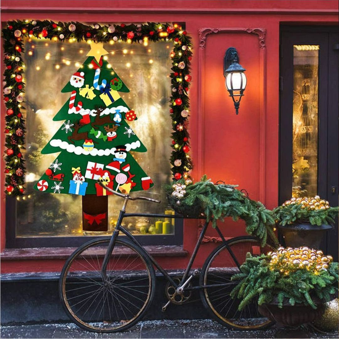子どもが作るフェルトのクリスマスツリー